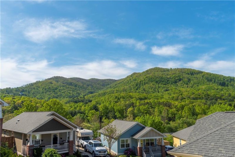Property image 5 at 14 Byrdcliffe Lane, Asheville, NC 28805