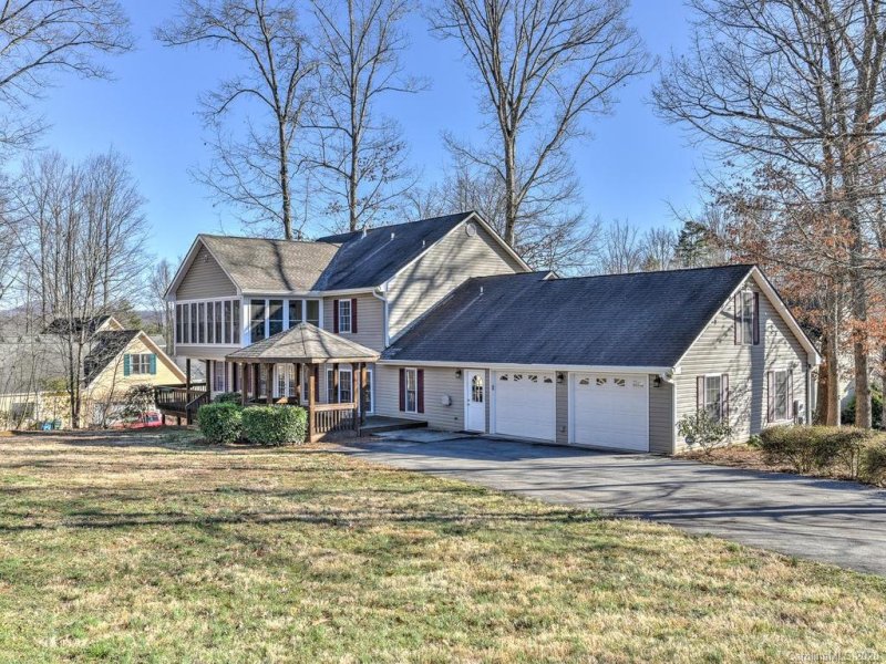 Property image 2 at 103 Yarrow Lane, Candler, NC 28715