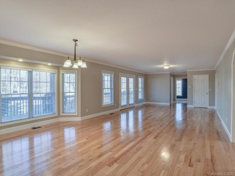 Property image 5 at 103 Yarrow Lane, Candler, NC 28715