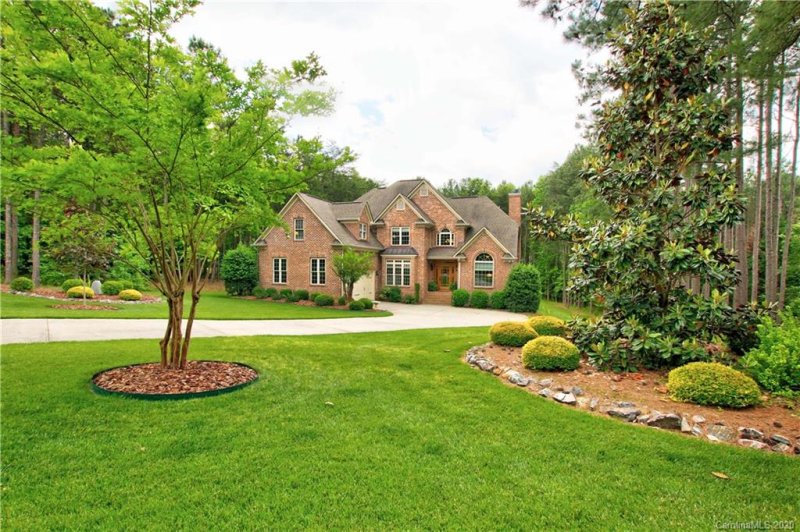 Property image 2 at 113 Frostcliff Lane, Mooresville, NC 28117