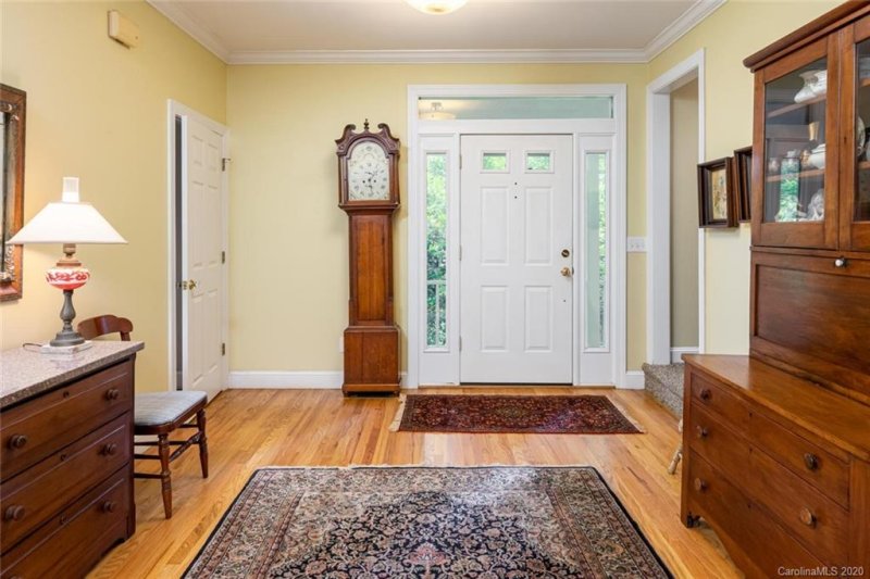 Property image 5 at 121 Rathfarnham Circle, Asheville, NC 28803