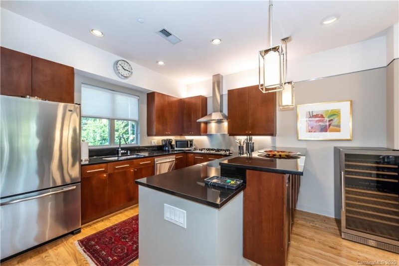 Property image 5 at 1150 Park West Drive, Charlotte, NC 28209