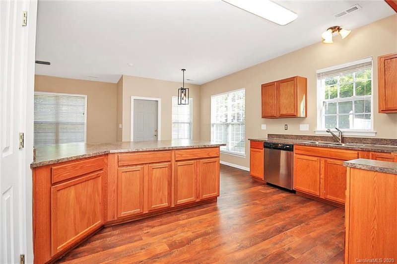 Property image 5 at 1921 Stroud Park Court, Charlotte, NC 28206