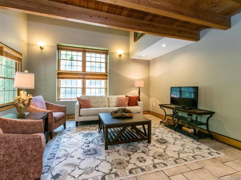 Property image 4 at 308 Westover Drive, Asheville, NC 28801