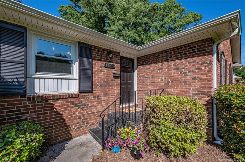 Property image 2 at 1400 Tarrington Avenue, Charlotte, NC 28205