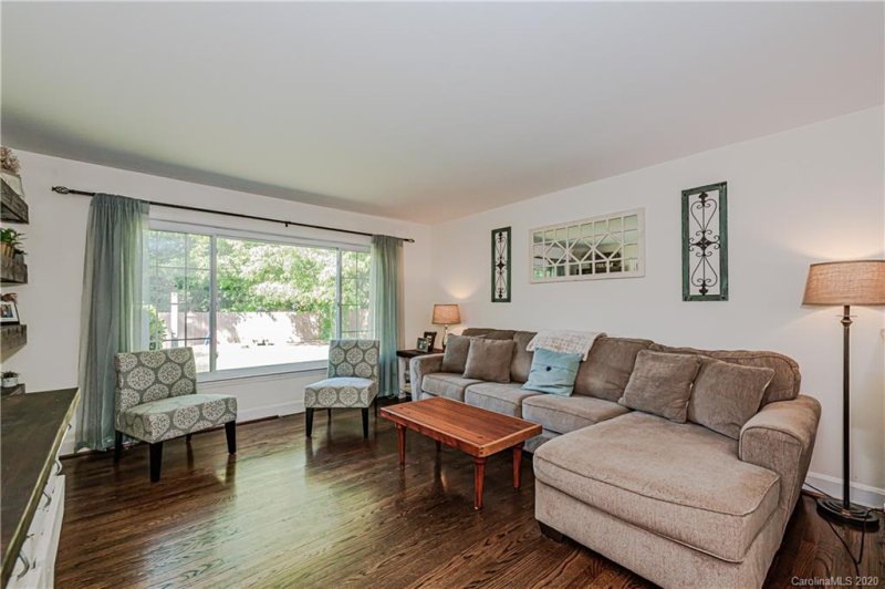 Property image 5 at 1400 Tarrington Avenue, Charlotte, NC 28205