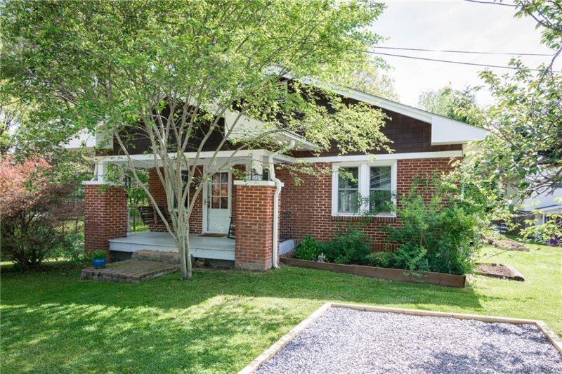 Property image 2 at 44 Laurel Loop, Asheville, NC 28806