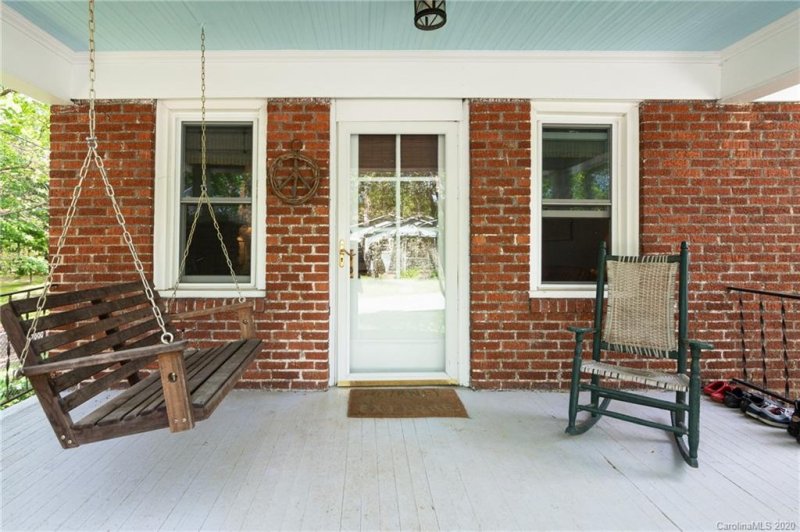 Property image 4 at 44 Laurel Loop, Asheville, NC 28806