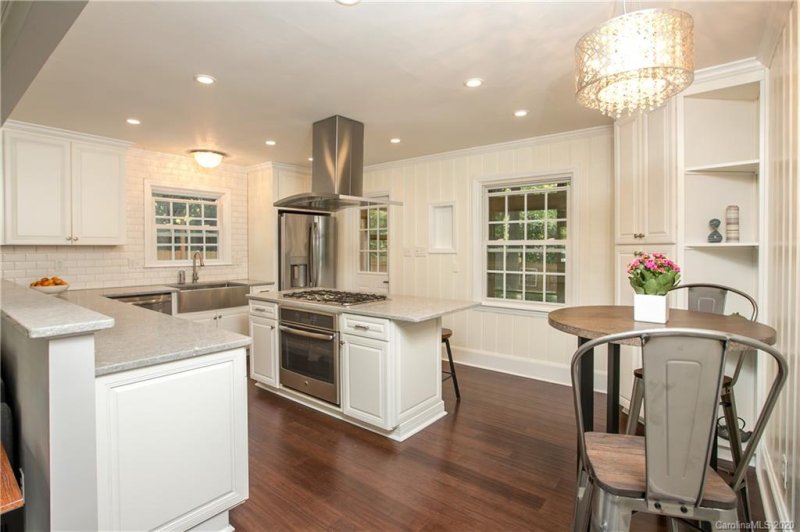 Property image 2 at 5104 Kimwood Place, Charlotte, NC 28205