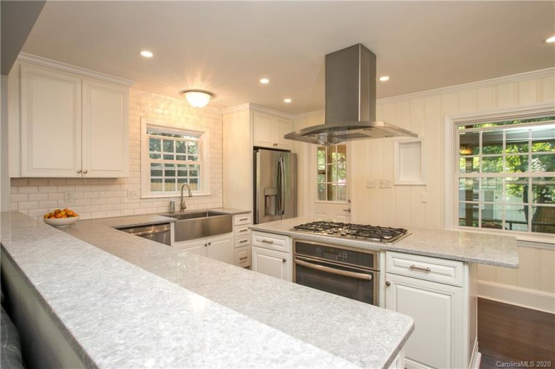 Property image 5 at 5104 Kimwood Place, Charlotte, NC 28205