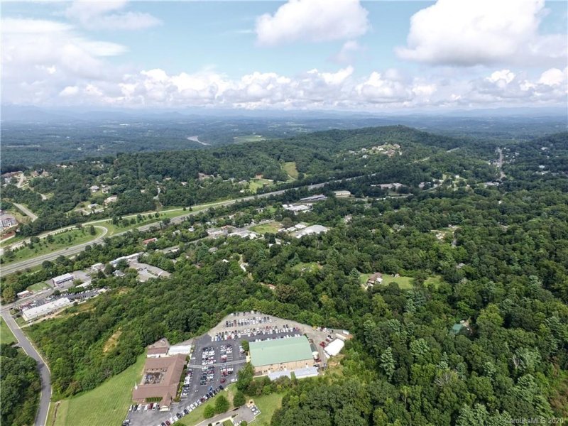 Property image 2 at 34 Points West Drive, Asheville, NC 28804