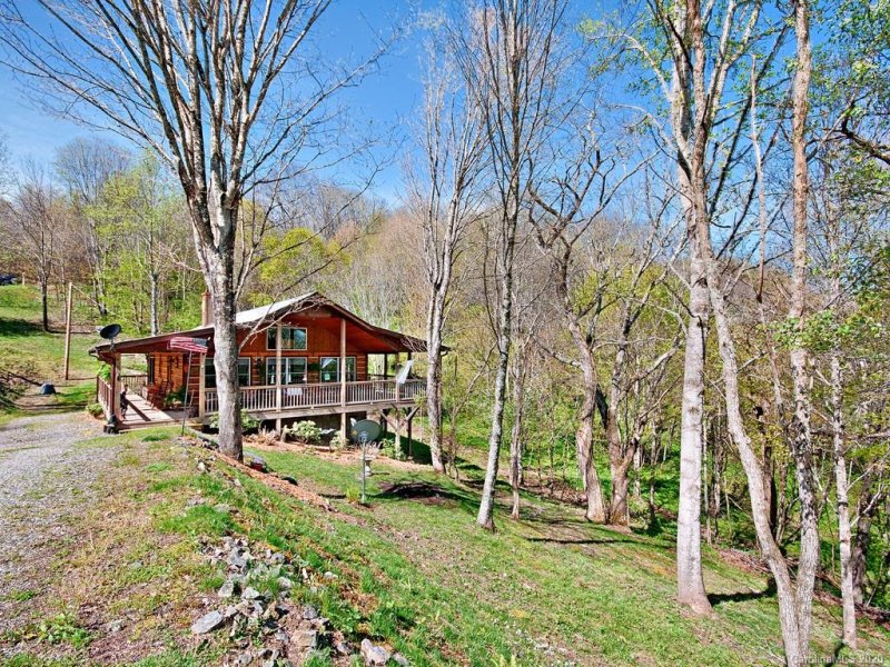 Property image 3 at 1050 Glade Mountain Drive, Canton, NC 28716