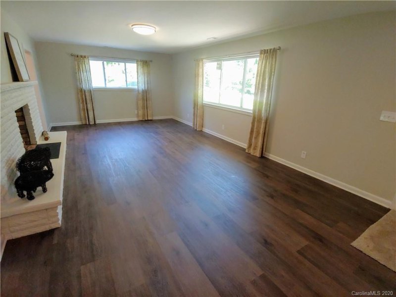 Property image 4 at 3091 Magnolia Drive, Hendersonville, NC 28792