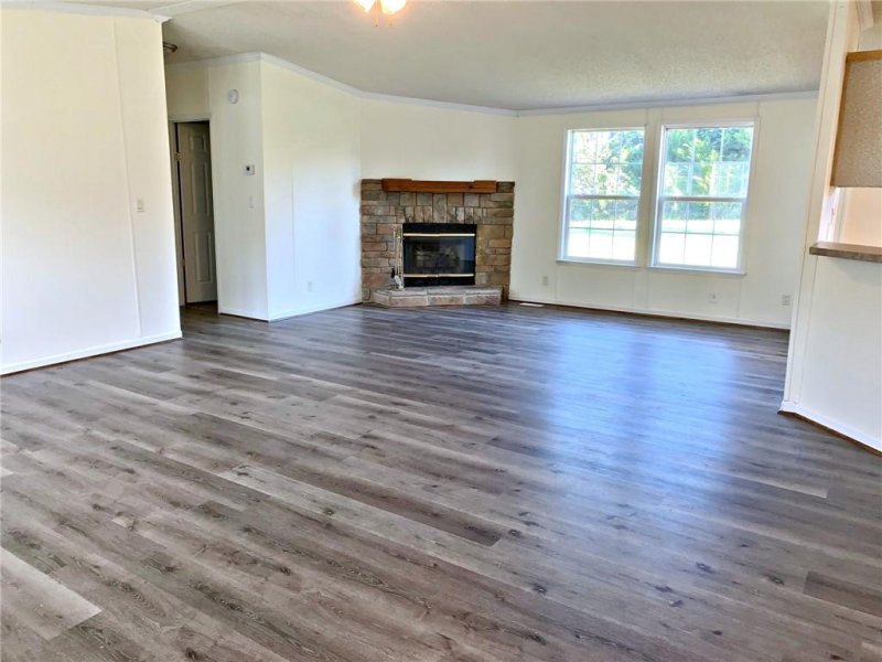 Property image 4 at 1105 Smyre Farm Road, Newton, NC 28658