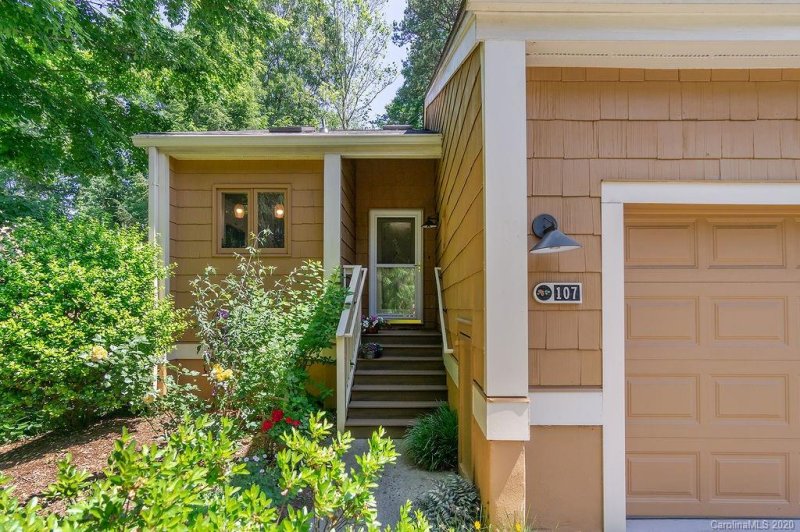 107 Beaver Ridge Road