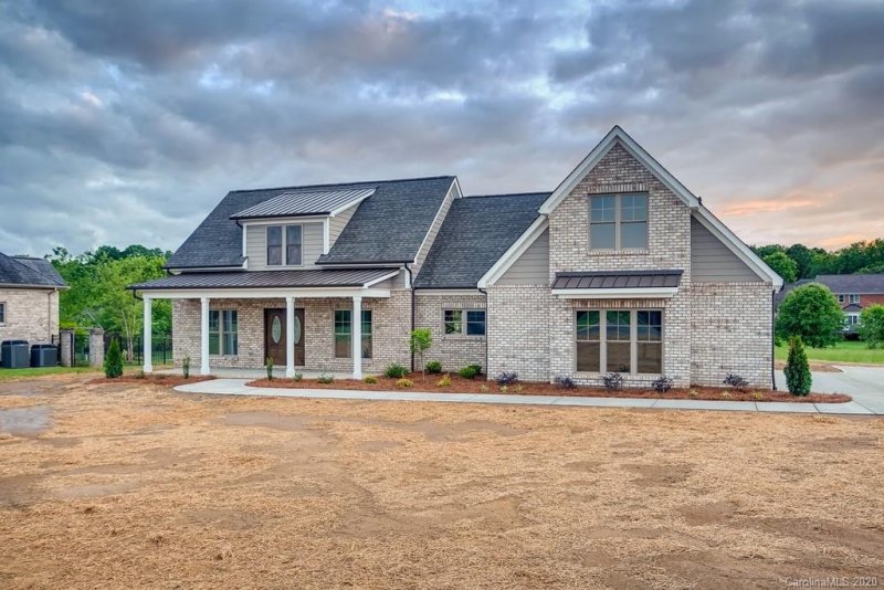 Property image 2 at 8000 Dell Drive, Harrisburg, NC 28075