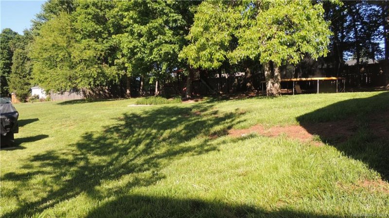 Property image 2 at 2071 Redberry Lane, Conover, NC 28613