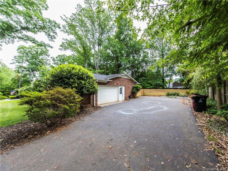 Property image 2 at 162 Vernon Drive, Davidson, NC 28036