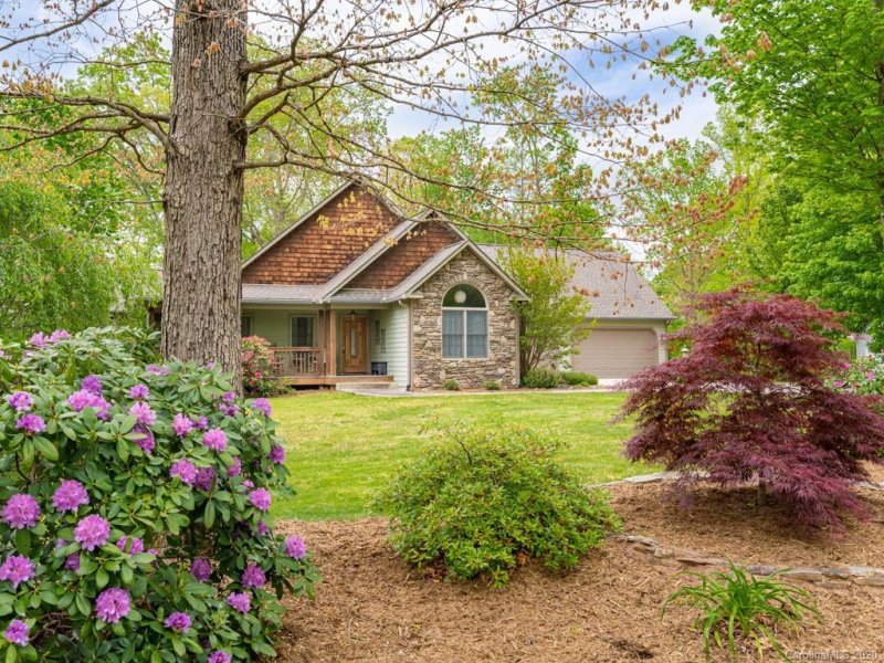 Property image 2 at 303 E Forest Place, Candler, NC 28715