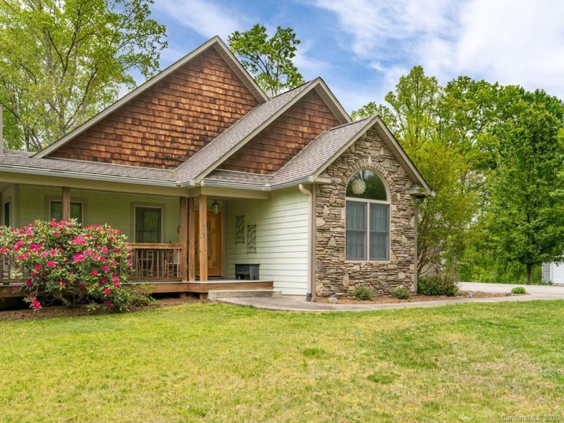 Property image 4 at 303 E Forest Place, Candler, NC 28715