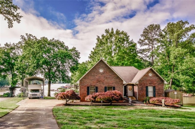 Property image 5 at 162 Hazelton Loop, Mooresville, NC 28117