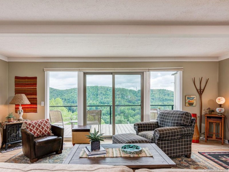 Property image 4 at 512 Davis Mountain Road, Laurel Park, NC 28739