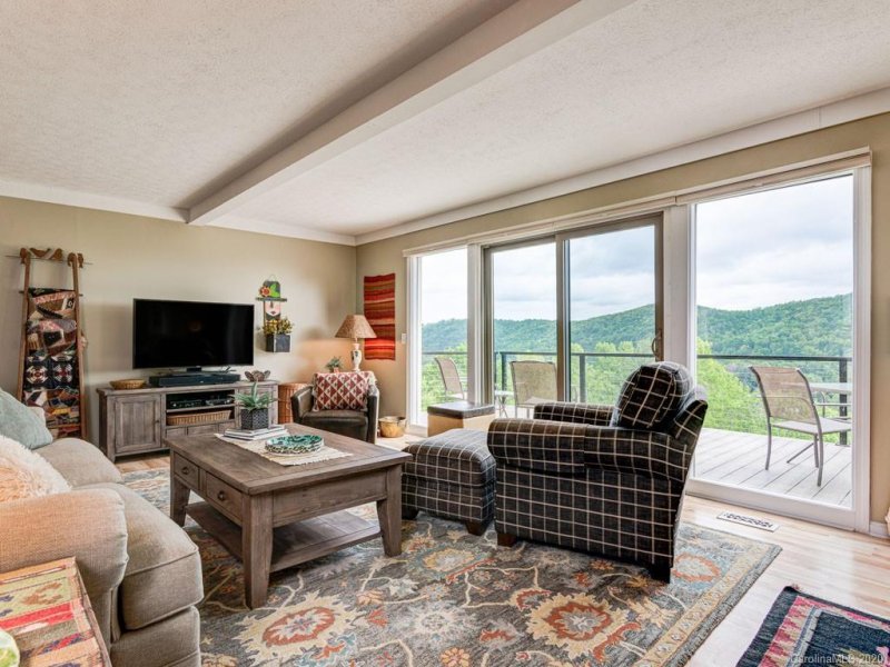 Property image 5 at 512 Davis Mountain Road, Laurel Park, NC 28739