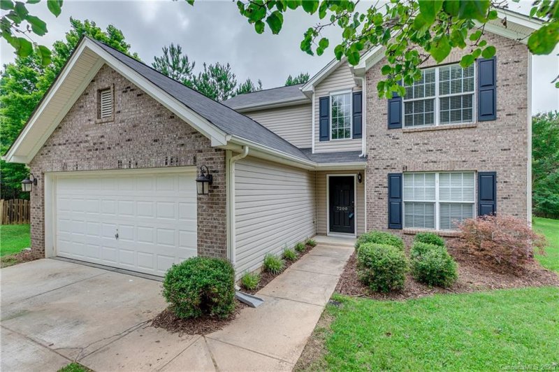 Property image 2 at 7200 Cascading Pines Drive, Tega Cay, SC 29708