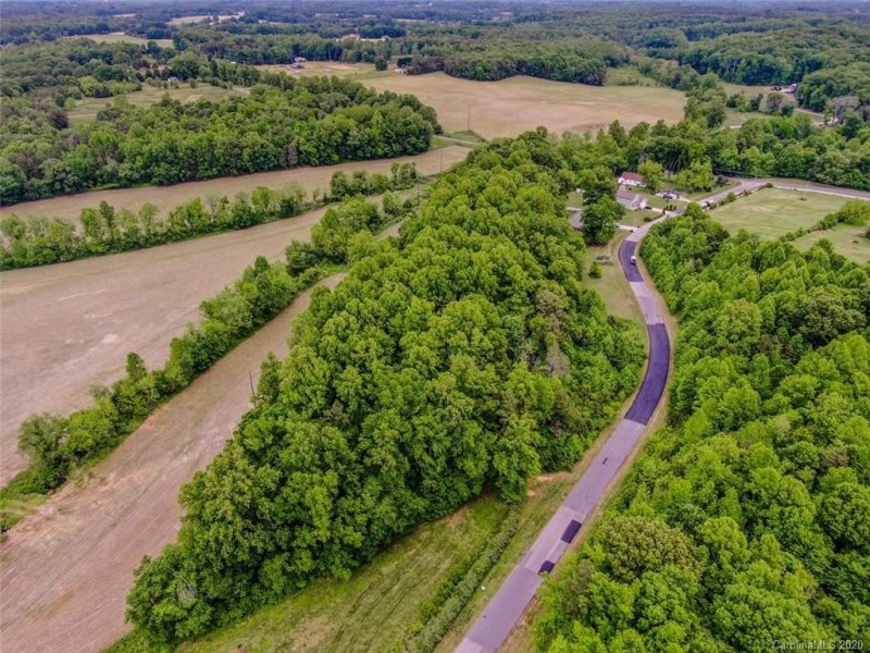 Property image 4 at 128 Shepherds Bluff Drive, Mooresville, NC 28115