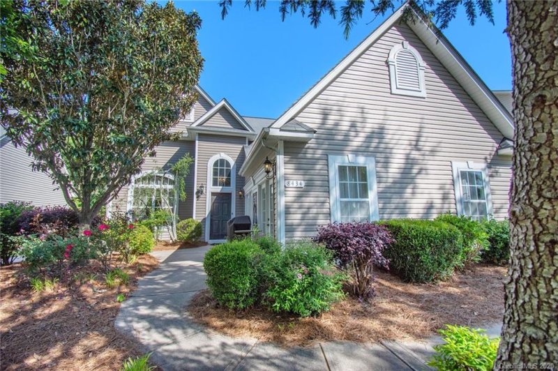 8434 Meadowcreek Village Drive