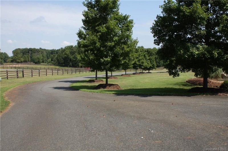 Property image 2 at 867 Bellegray Road, Clover, SC 29710