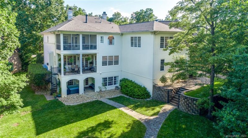 Property image 2 at 940 Thorn Ridge Lane, Clover, SC 29710