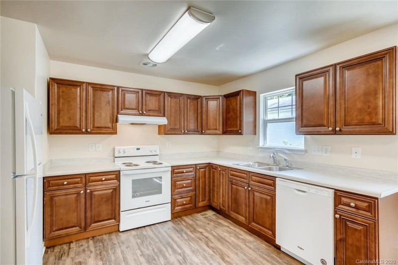 Property image 4 at 4035 Rutgers Avenue, Charlotte, NC 28206