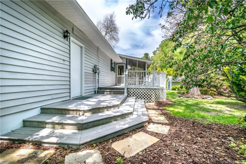 Property image 5 at 113 W Laurel Lane, Etowah, NC 28729