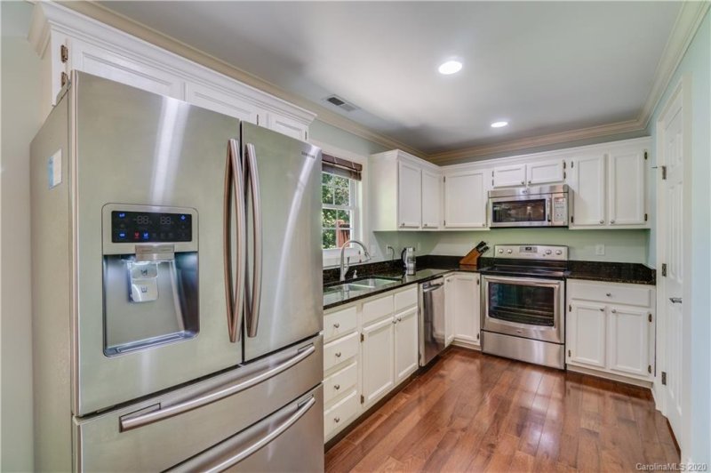 Property image 3 at 50 Kirby Road, Asheville, NC 28806