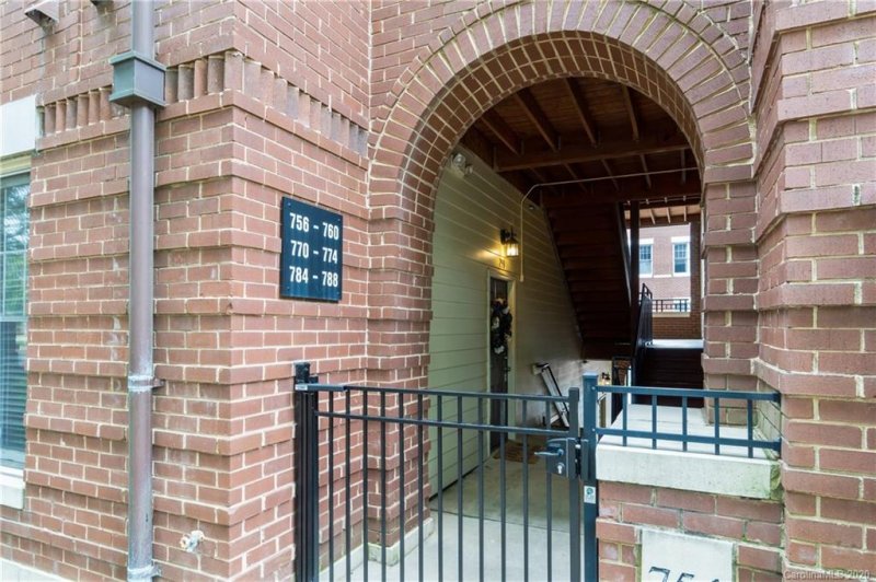Property image 3 at 784 Davidson Street, Charlotte, NC 28202