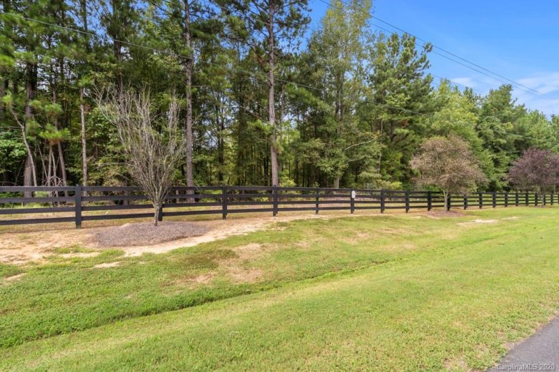 Property image 4 at 27 Sherrer Road, York, SC 29745