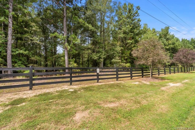 Property image 5 at 27 Sherrer Road, York, SC 29745