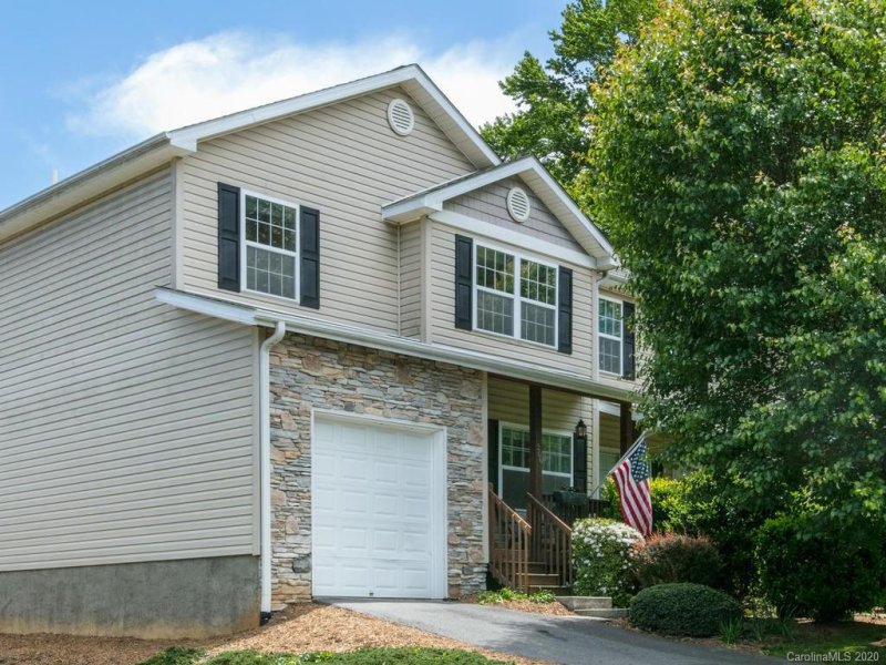 Property image 2 at 206 Pembrook Road, Swannanoa, NC 28778