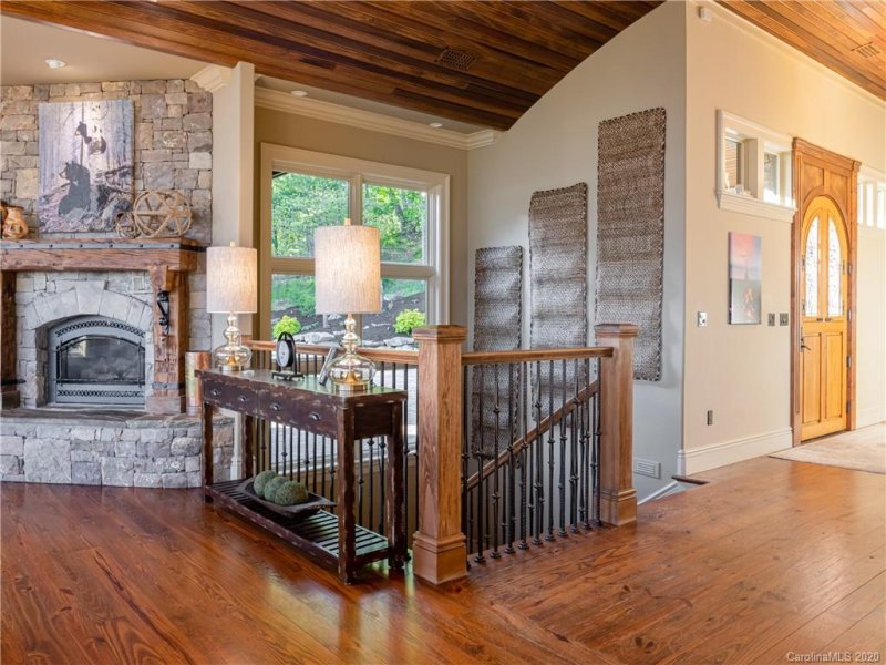 Property image 4 at 150 Black Oak Drive, Asheville, NC 28804