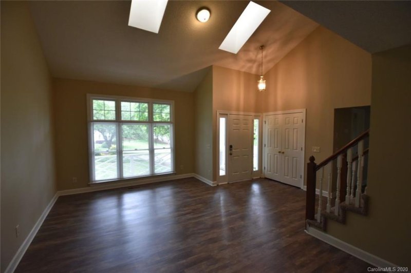 Property image 2 at 3830 Brownes Ferry Road, Charlotte, NC 28269