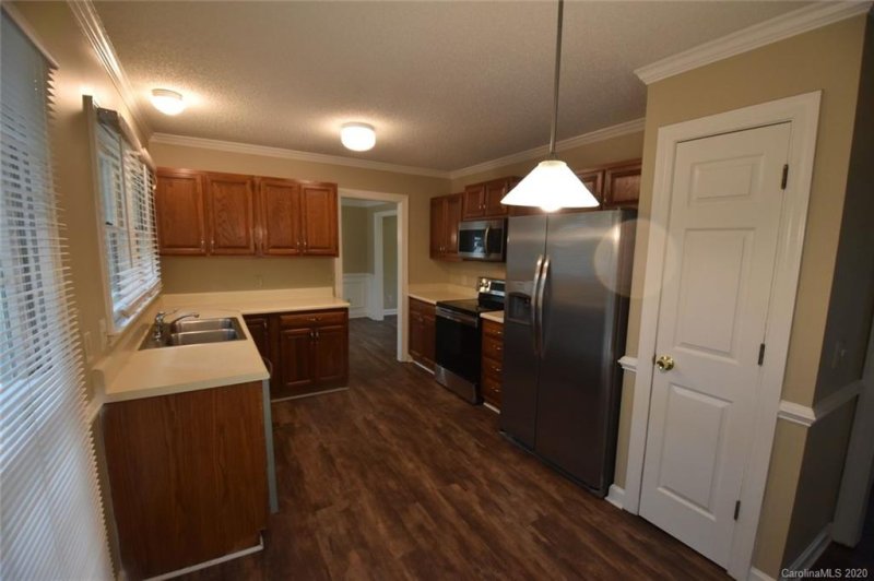 Property image 5 at 3830 Brownes Ferry Road, Charlotte, NC 28269