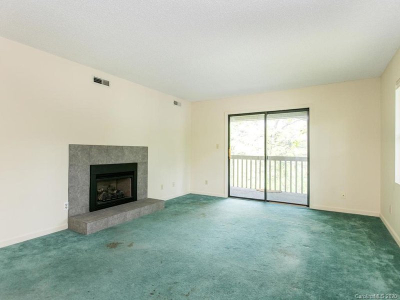 Property image 4 at 1306 Abbey Circle, Asheville, NC 28805