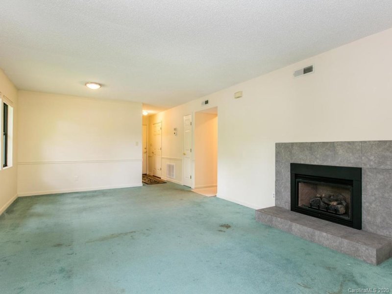 Property image 5 at 1306 Abbey Circle, Asheville, NC 28805