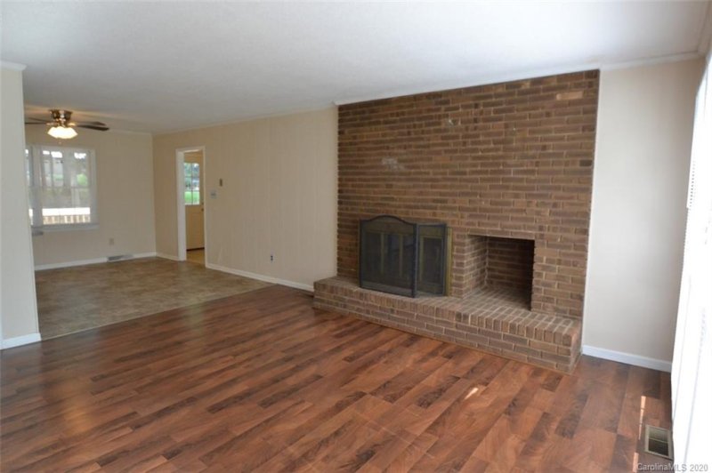 Property image 2 at 1370 Oak Canopy Road, Lincolnton, NC 28092