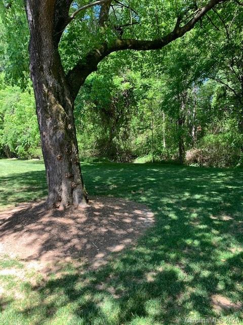 Property image 4 at 28 Capri Lane, Hendersonville, NC 28791