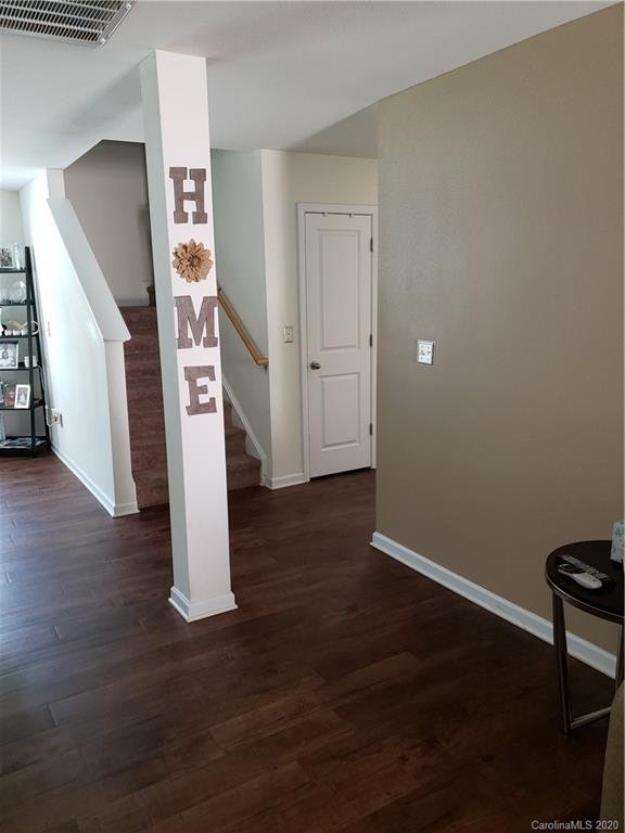 Property image 3 at 5821 Sanders Farm Lane, Charlotte, NC 28216