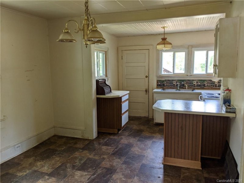 Property image 5 at 410 Substation Street, Hendersonville, NC 28792