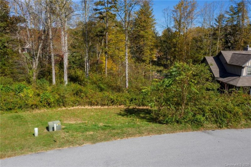 Property image 3 at 34 Copper Mill Court, Candler, NC 28715