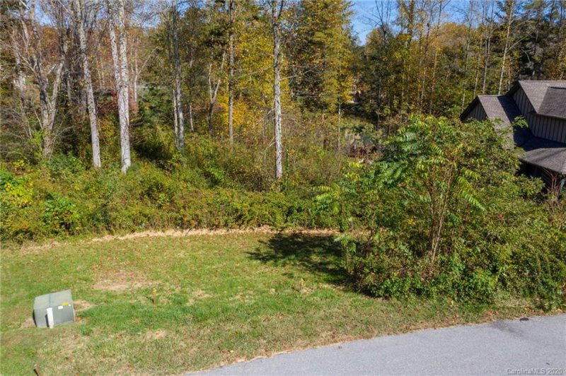 Property image 4 at 34 Copper Mill Court, Candler, NC 28715